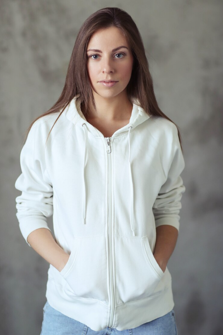 Best Zip Hoodies Women's: A Comprehensive Guide to Choosing Styles, Colors, and Fabrics - Blog 